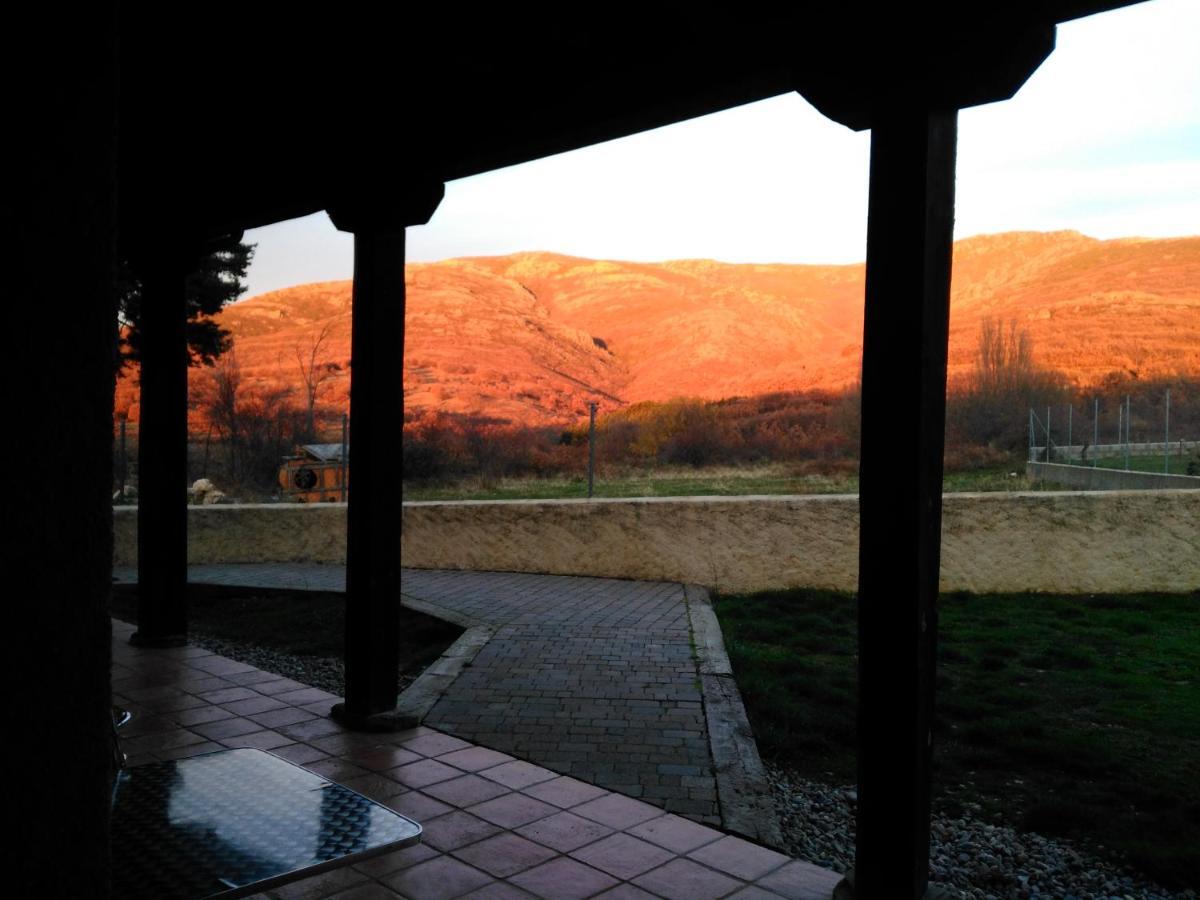 El Mirador Del Hayedo Villa Riofrio de Riaza Bagian luar foto