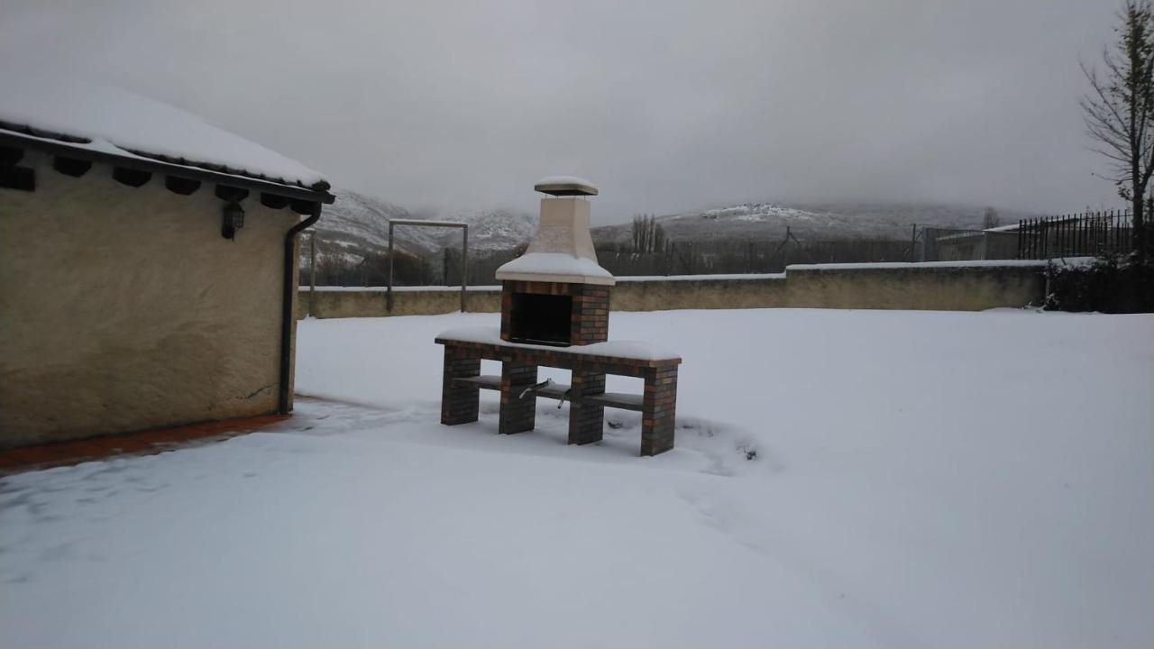 El Mirador Del Hayedo Villa Riofrio de Riaza Bagian luar foto